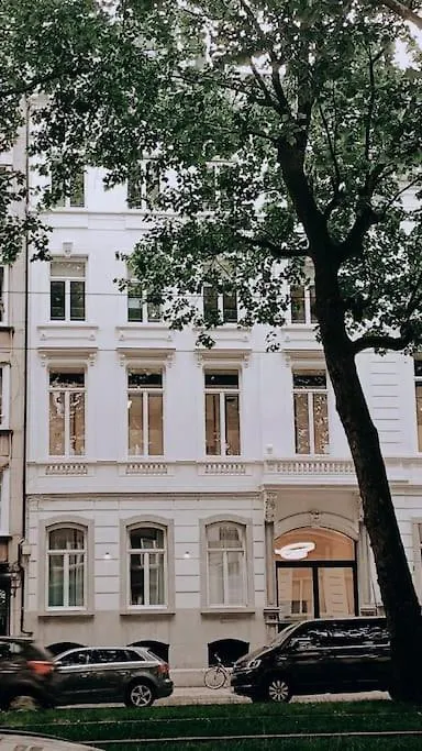 Apartment Ferienwohnung The Banker Antwerpen - Free Parking